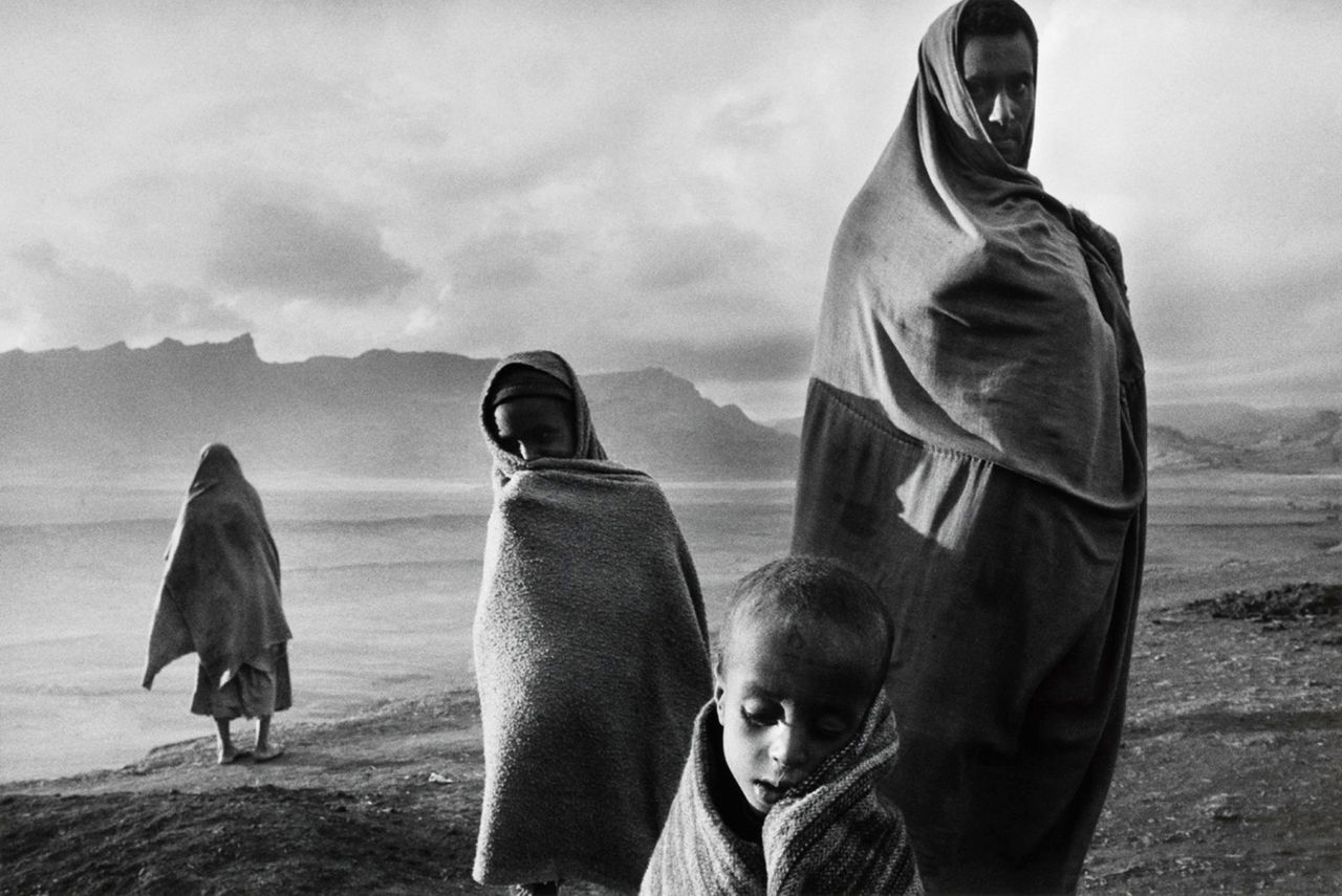 Sebastião Salgado O Famoso Fotógrafo Brasileiro Dicas Para Fotógrafos E Notícias Sobre 6425