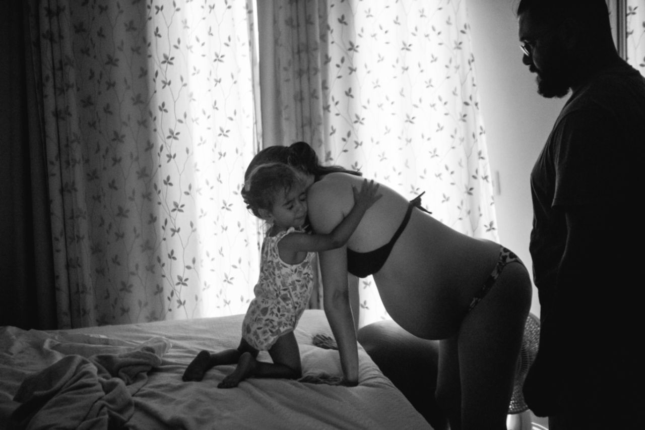 Foto Fotógrafa brasileira famosa por Fotografias de Partos Foto Fotógrafa brasileira famosa por Fotografias de Partos - Imagem 0
